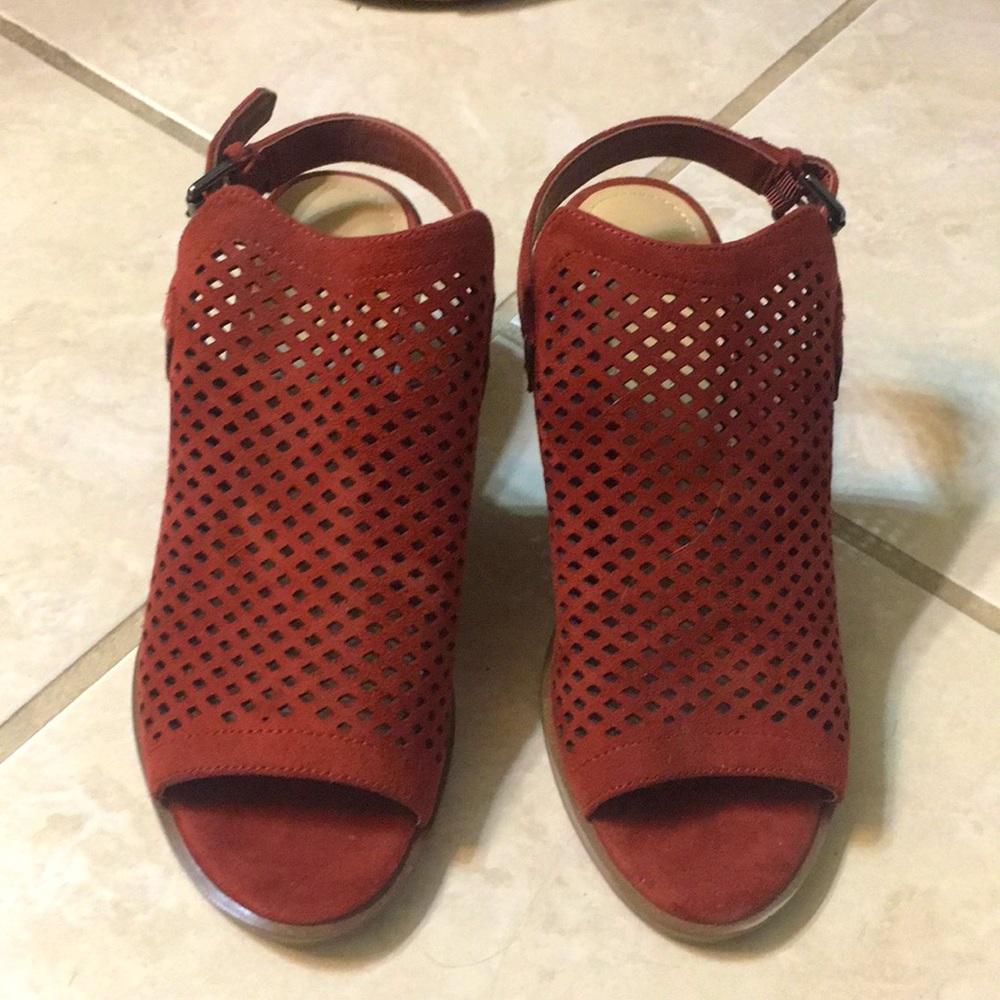 Marc fisher heels
